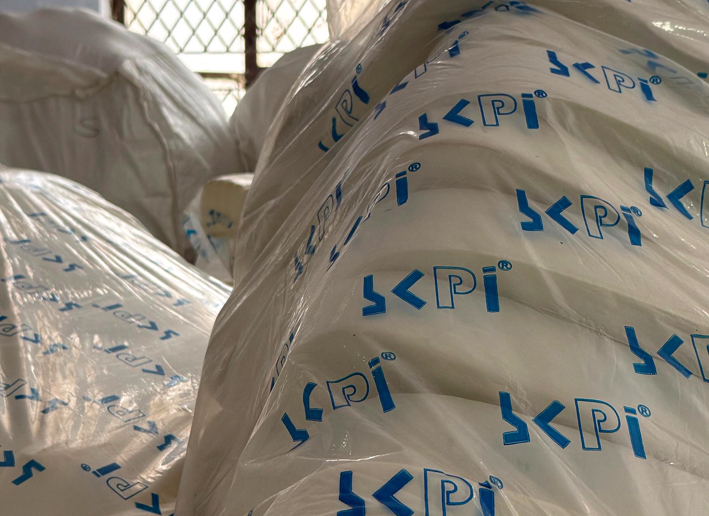 SKPI foam rolls packaging